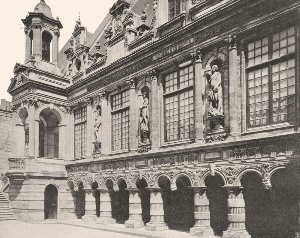 CHARENTE-MARITIME. La Rochelle- Cour de I'hôtel de ville 1904 old print